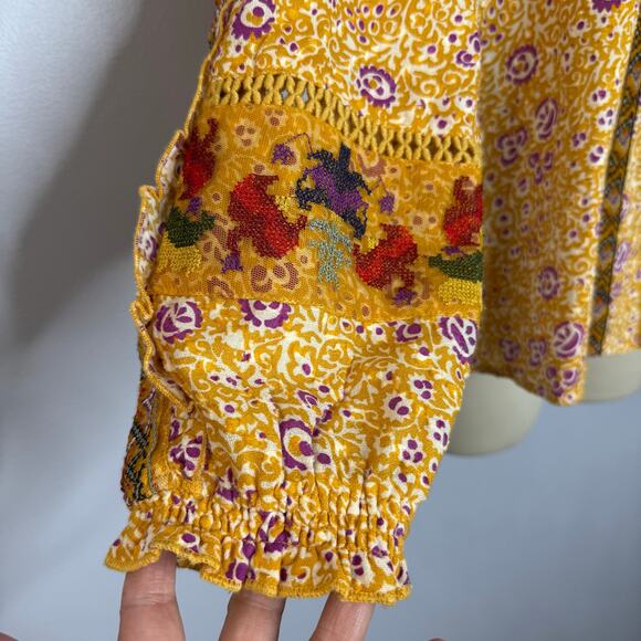 Maeve Anthropologie Goldie Embroidered Blouse Gold Yellow Floral Ruffled Sz 4 - Picture 7 of 14